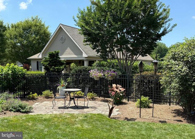 504 NURSERY DR S, Mechanicsburg, PA 17055