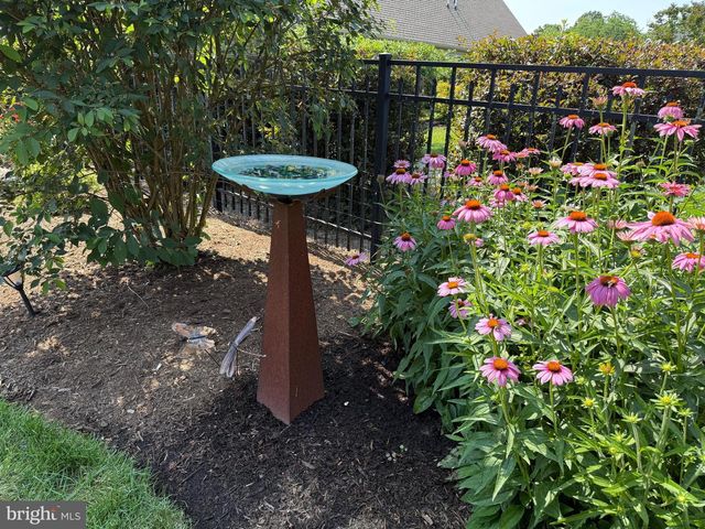 504 NURSERY DR S, Mechanicsburg, PA 17055