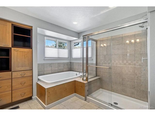 7 Vinca, Littleton, CO 80127