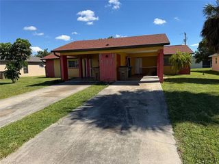 537 SE 6th PL B, Cape Coral, FL 33990