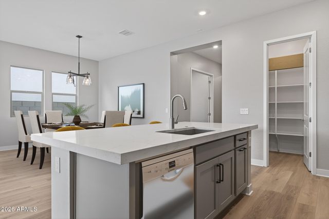 15660 W VOLTAIRE Street, Surprise, AZ 85379