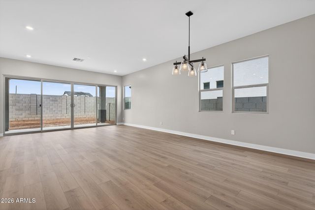 15660 W VOLTAIRE Street, Surprise, AZ 85379