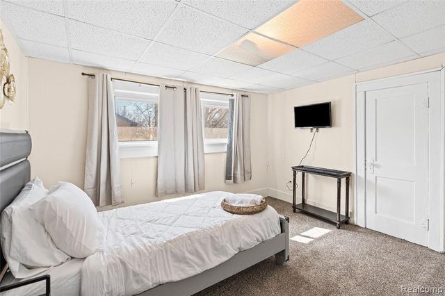 911 E 7th Street, Flint, MI 48503