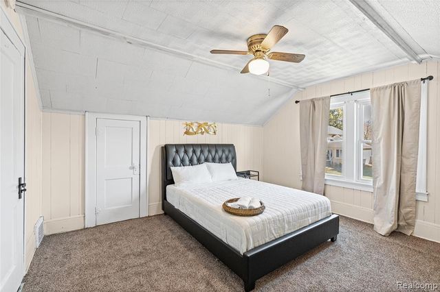 911 E 7th Street, Flint, MI 48503