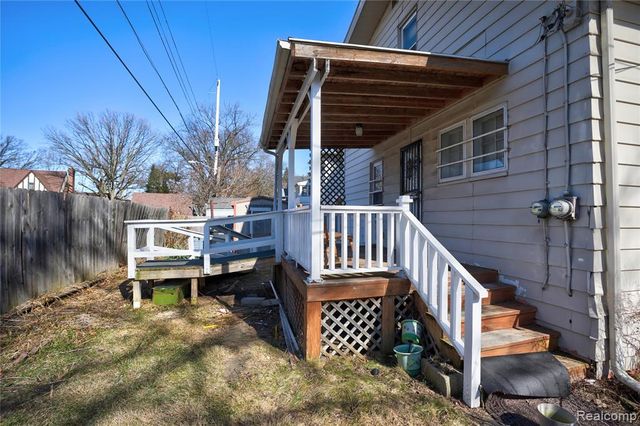 911 E 7th Street, Flint, MI 48503