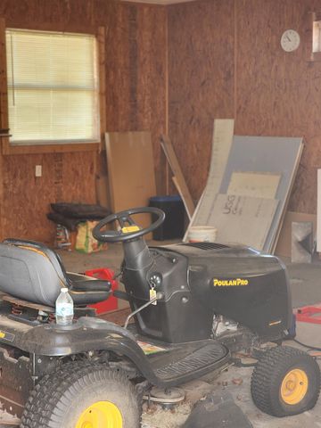 12770 NW Myers Ann Street, Bristol, FL 32321