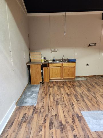 12770 NW Myers Ann Street, Bristol, FL 32321