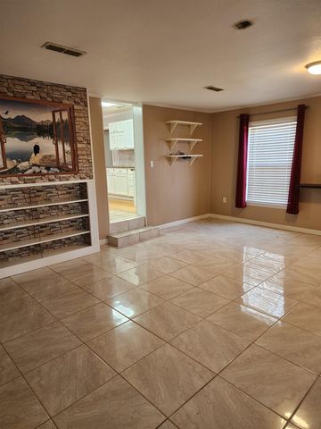 12770 NW Myers Ann Street, Bristol, FL 32321