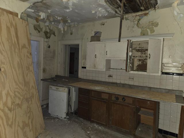 727 W High Street 727 W High Street, Springfield, OH 45506