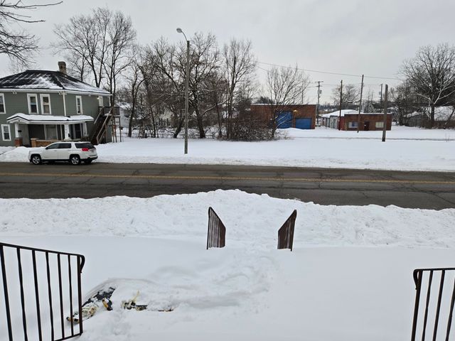 727 W High Street 727 W High Street, Springfield, OH 45506