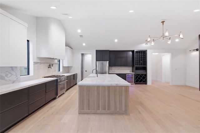 2023 Viking Dr Drive, Houston, TX 77018