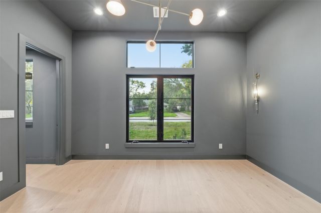 2023 Viking Dr Drive, Houston, TX 77018