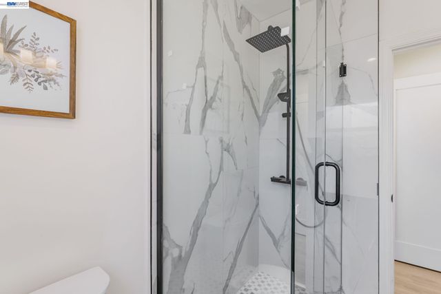 2720 Short St, Oakland, CA 94619