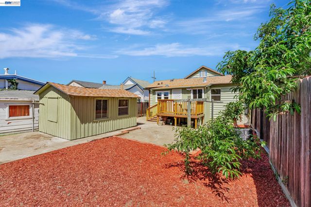 2720 Short St, Oakland, CA 94619