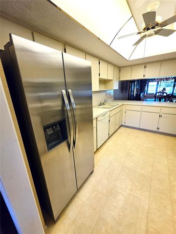 7614 RADCLIFFE CIRCLE 110B, Port Richey, FL 34668