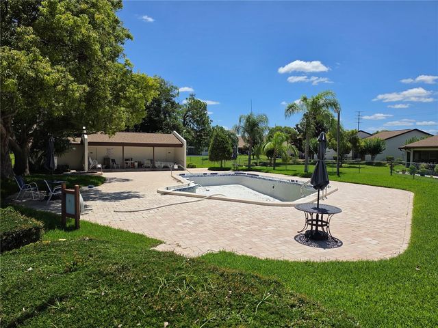 7614 RADCLIFFE CIRCLE 110B, Port Richey, FL 34668
