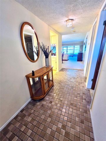 7614 RADCLIFFE CIRCLE 110B, Port Richey, FL 34668