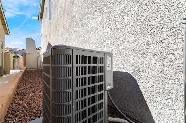 5764 Murtiga Court, Las Vegas, NV 89141