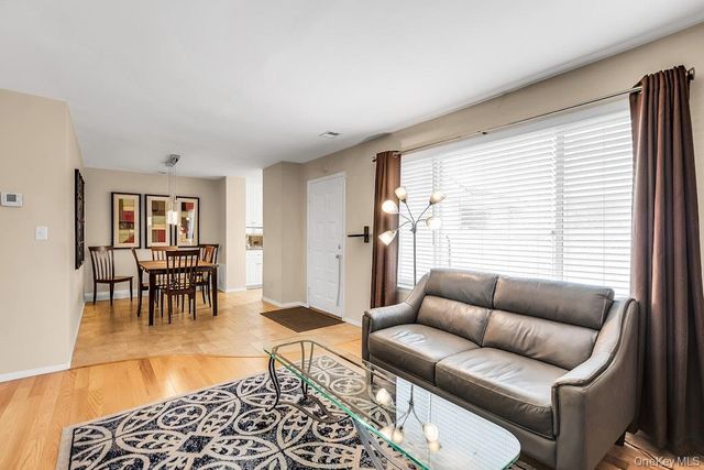 224 Springmeadow Drive F, Holbrook, NY 11741