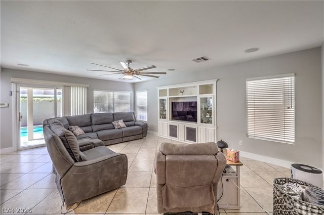 873 Eureka Falls Court, Henderson, NV 89052