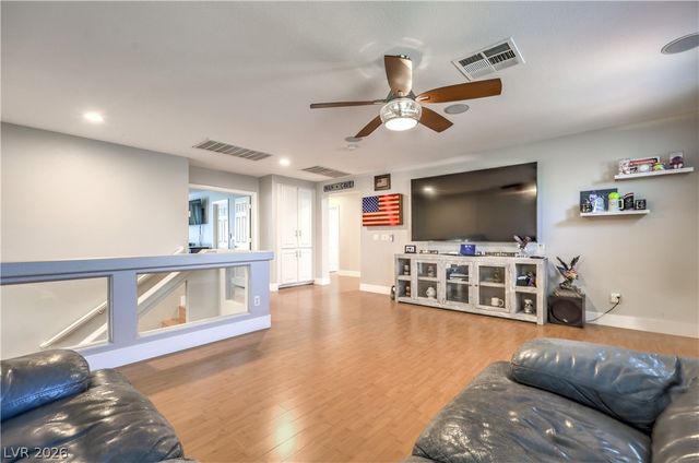 873 Eureka Falls Court, Henderson, NV 89052