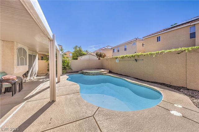 873 Eureka Falls Court, Henderson, NV 89052