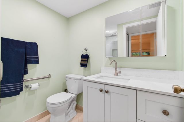 293 Normandy G, Delray Beach, FL 33484