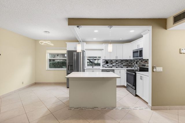 293 Normandy G, Delray Beach, FL 33484