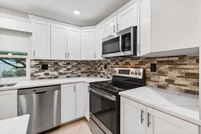 293 Normandy G, Delray Beach, FL 33484