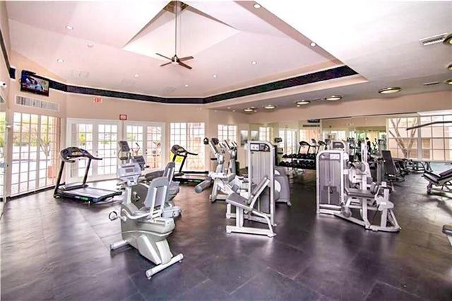 2850 N Oakland Forest Drive 215, Oakland Park, FL 33309