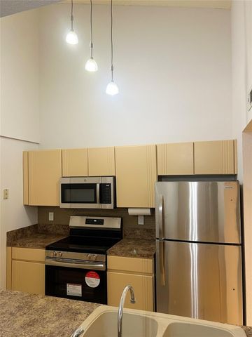 2850 N Oakland Forest Drive 215, Oakland Park, FL 33309