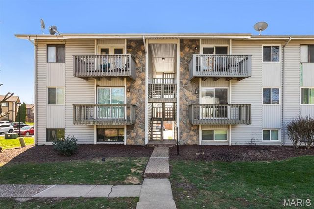 113 Lemans Court 113, Lake St Louis, MO 63367