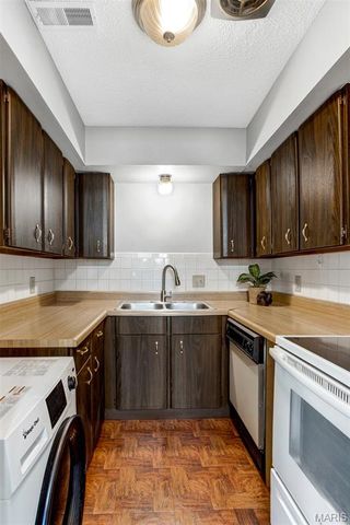 113 Lemans Court 113, Lake St Louis, MO 63367