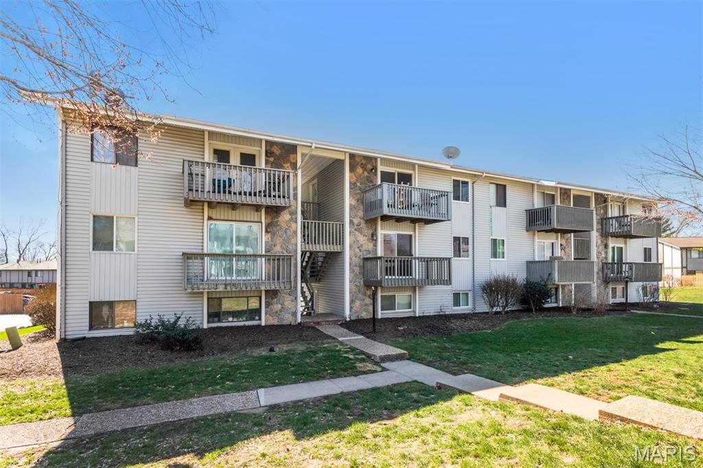113 Lemans Court 113, Lake St Louis, MO 63367