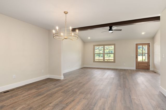 1354 Duck Pond Rd, Sparta, TN 38583