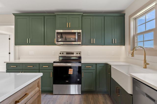 1354 Duck Pond Rd, Sparta, TN 38583