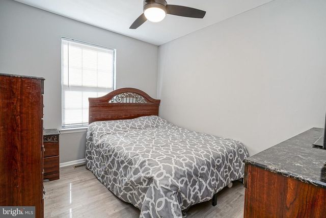 142 ST MORITZ DR, Sicklerville, NJ 08081