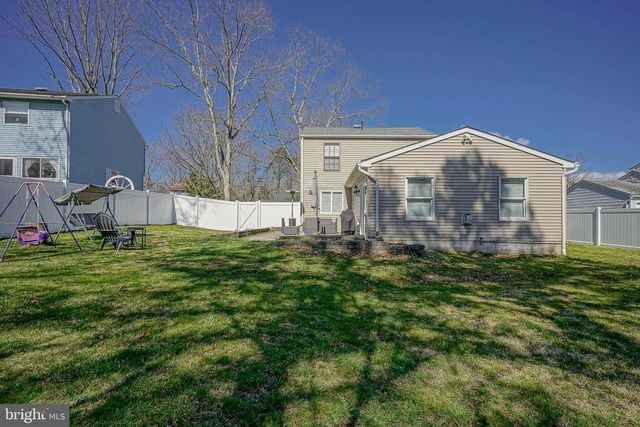 142 ST MORITZ DR, Sicklerville, NJ 08081