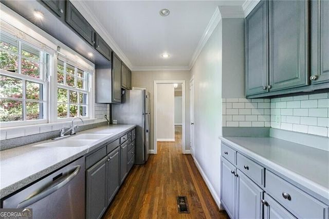 2311 Pembrook Place, Atlanta, GA 30324