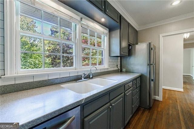 2311 Pembrook Place, Atlanta, GA 30324