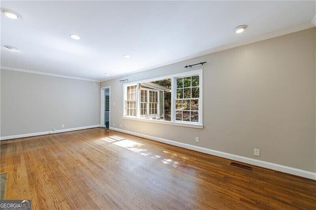 2311 Pembrook Place, Atlanta, GA 30324