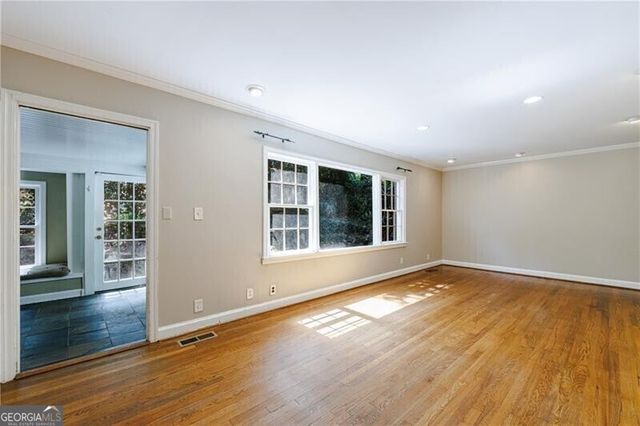 2311 Pembrook Place, Atlanta, GA 30324