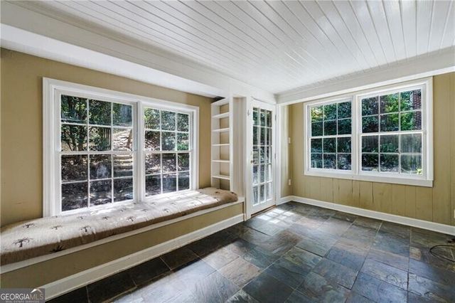 2311 Pembrook Place, Atlanta, GA 30324