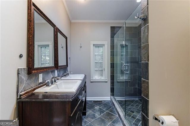 2311 Pembrook Place, Atlanta, GA 30324