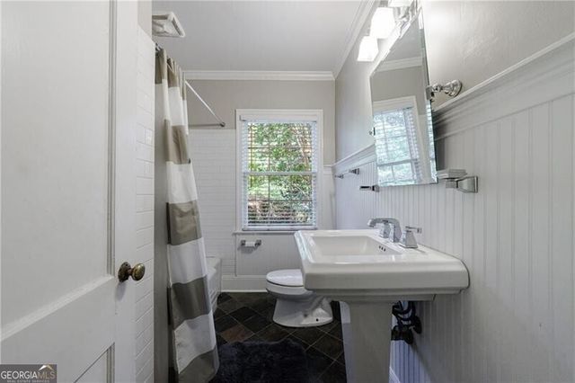 2311 Pembrook Place, Atlanta, GA 30324