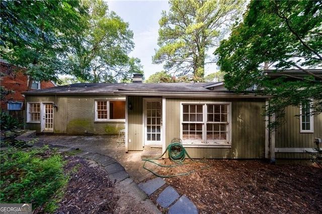 2311 Pembrook Place, Atlanta, GA 30324