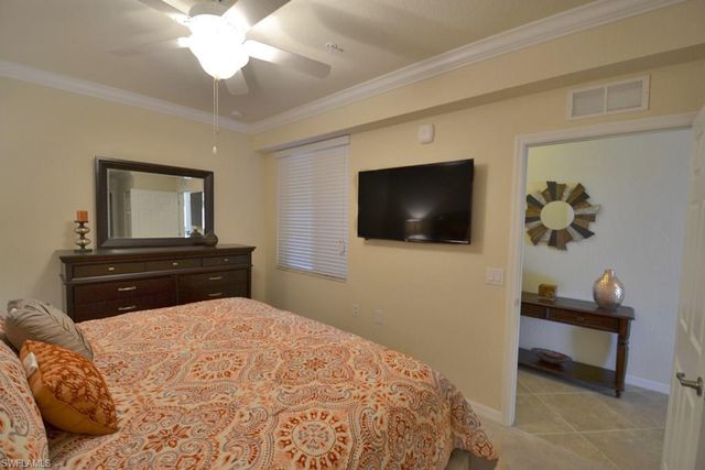 9560 Trevi CT 4816, Naples, FL 34113