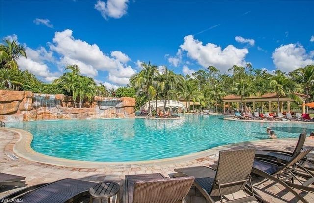 9560 Trevi CT 4816, Naples, FL 34113