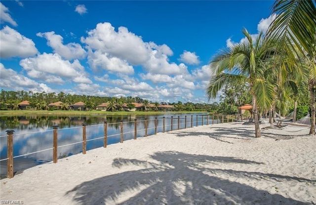 9560 Trevi CT 4816, Naples, FL 34113