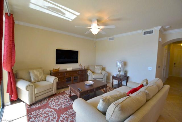 9560 Trevi CT 4816, Naples, FL 34113